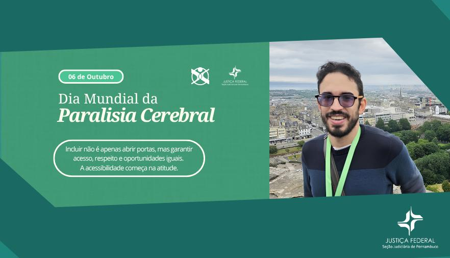 Mostra um homem sorrindo com uma cidade de fundo